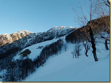in alto il Pizzo Tracciora...