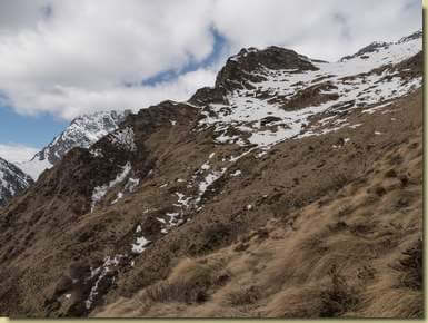 in alto, la quota 2153 m.